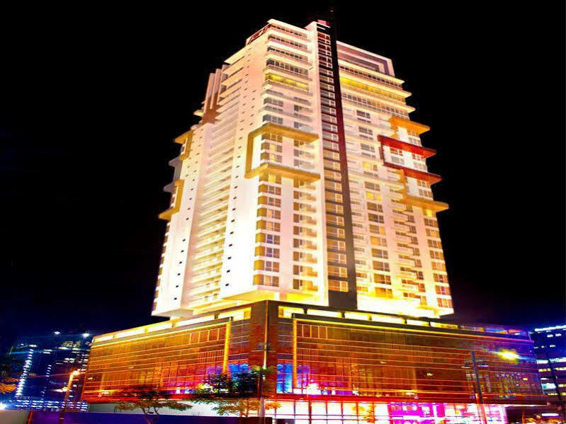 Hailey And Meagan'S Nook At F1 Hotel Manila Residential Suite At Bgc Near St Luke'S Taguig Extérieur photo